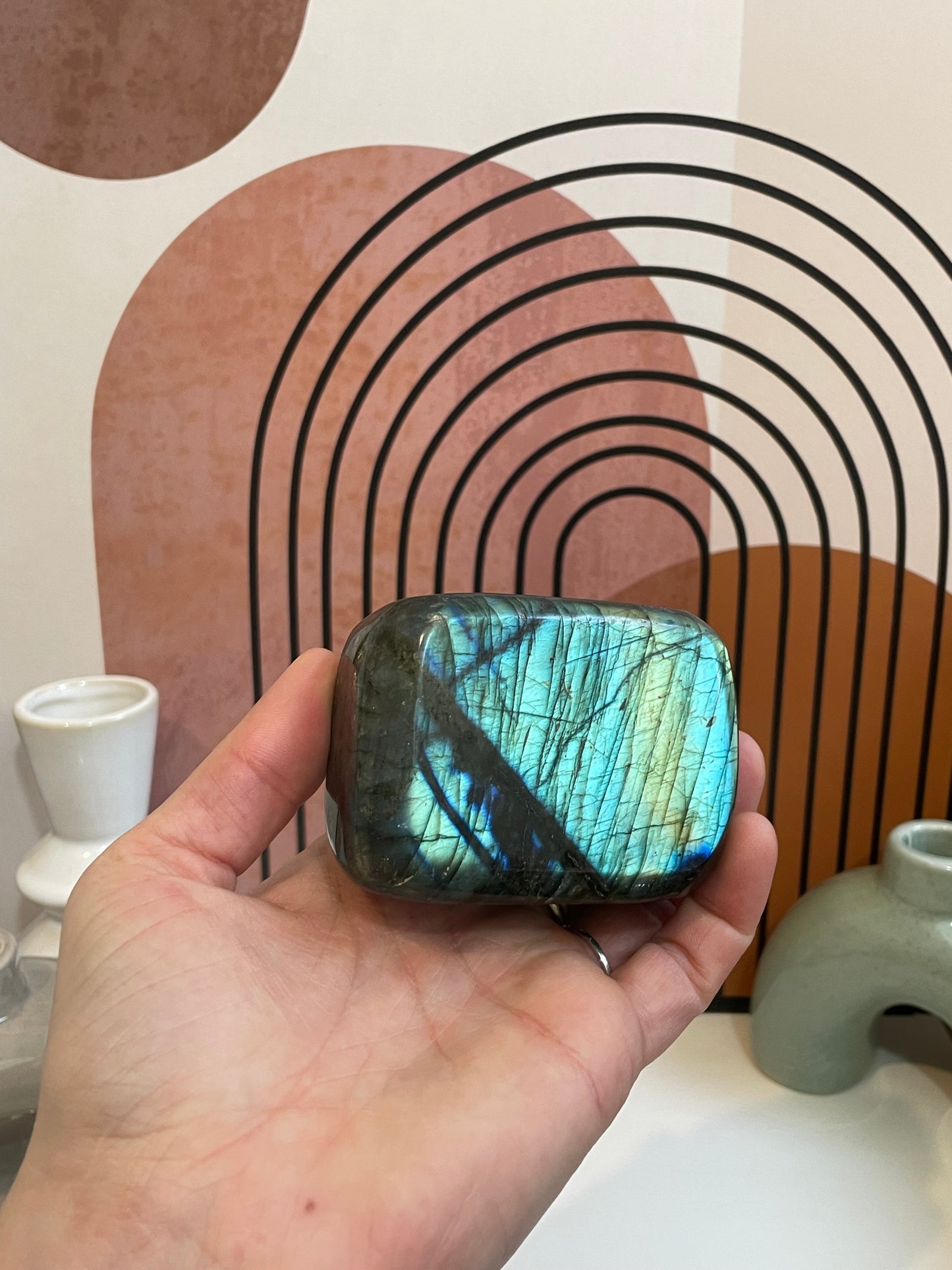 Forme Libre de Labradorite Polie - 343 grammes