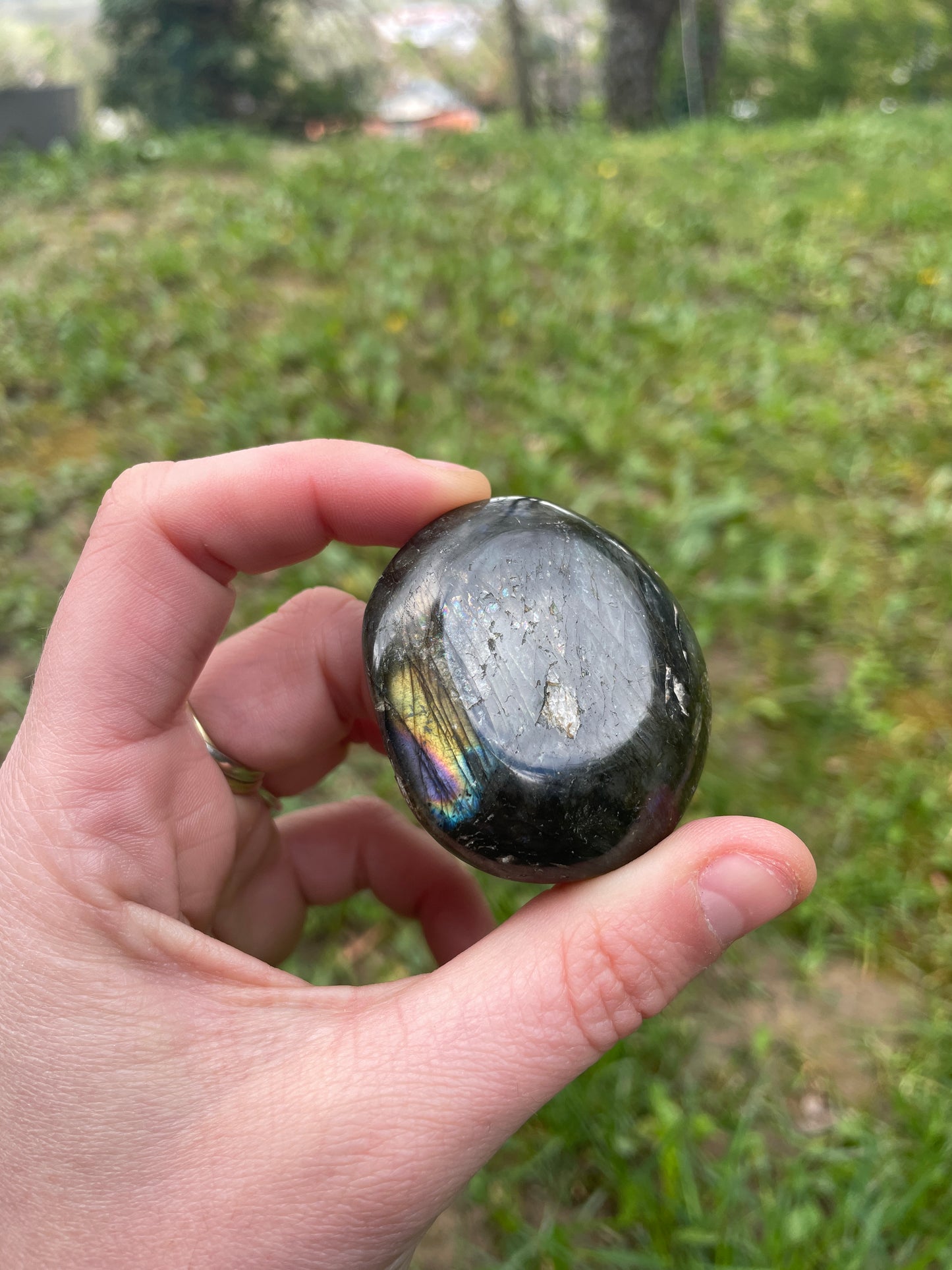 Galet en Labradorite
