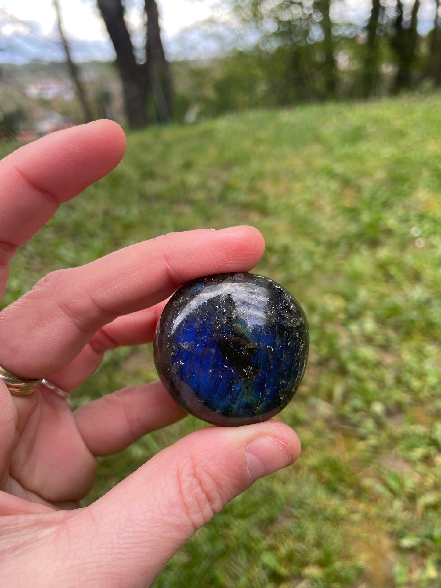 Galet en Labradorite
