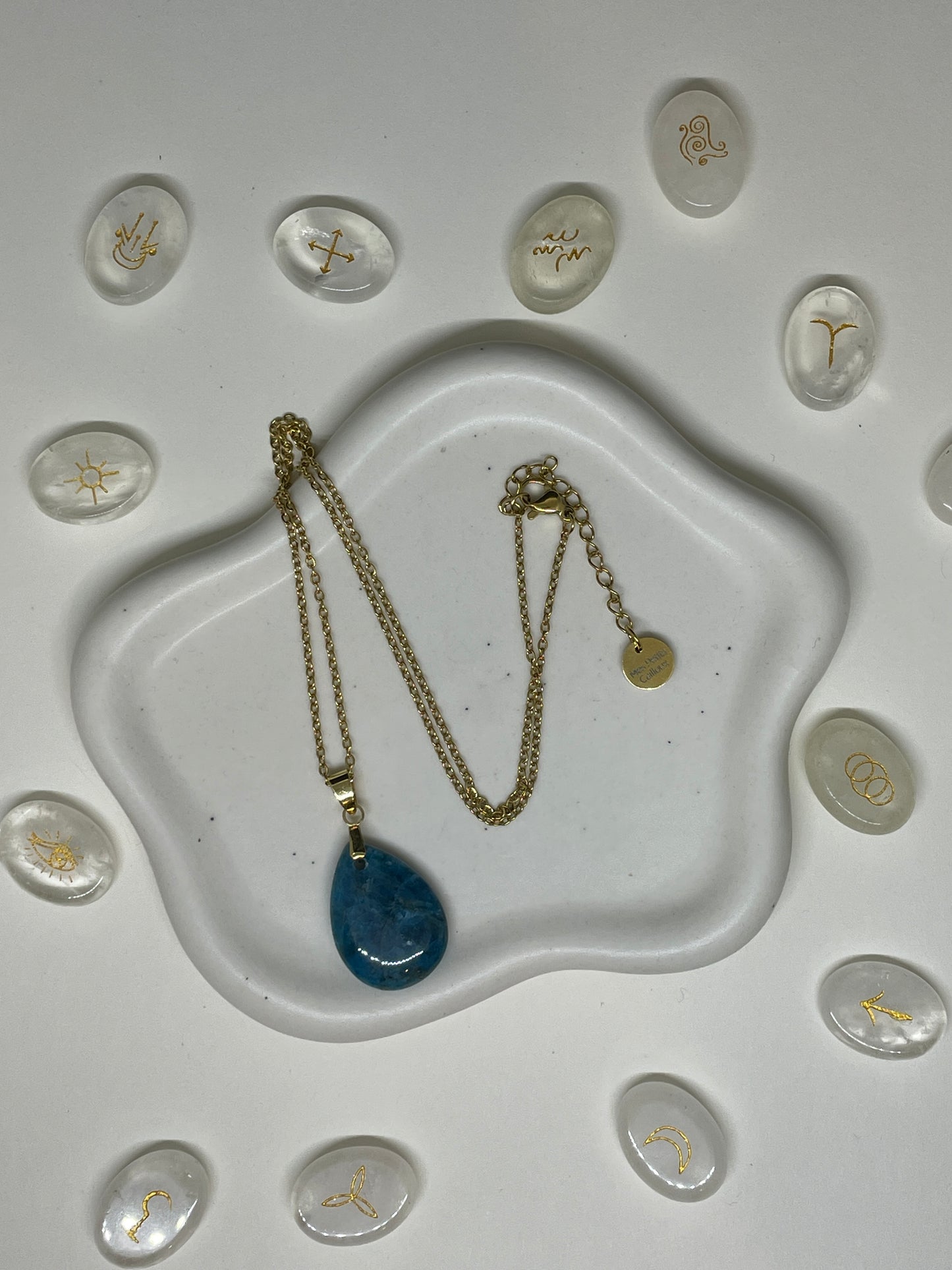 Collier Apatite