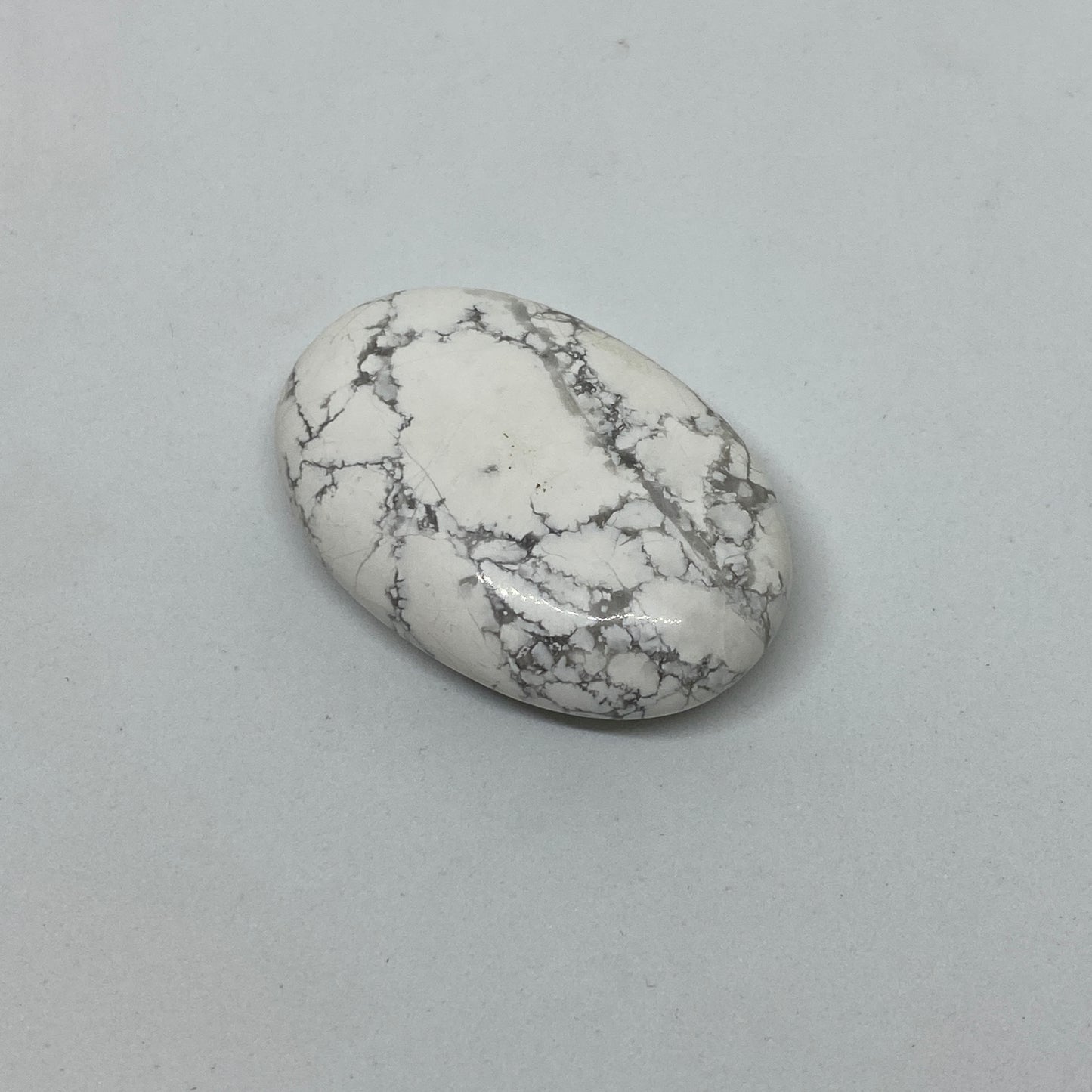 Galet Howlite