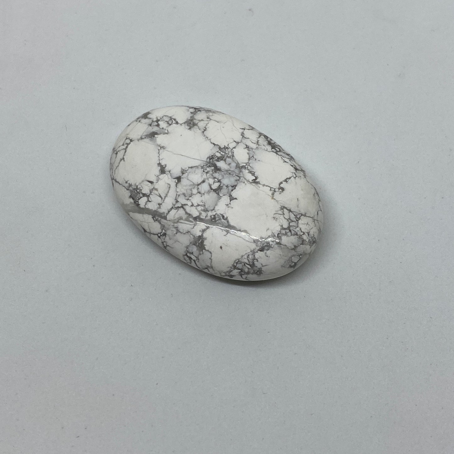 Galet Howlite
