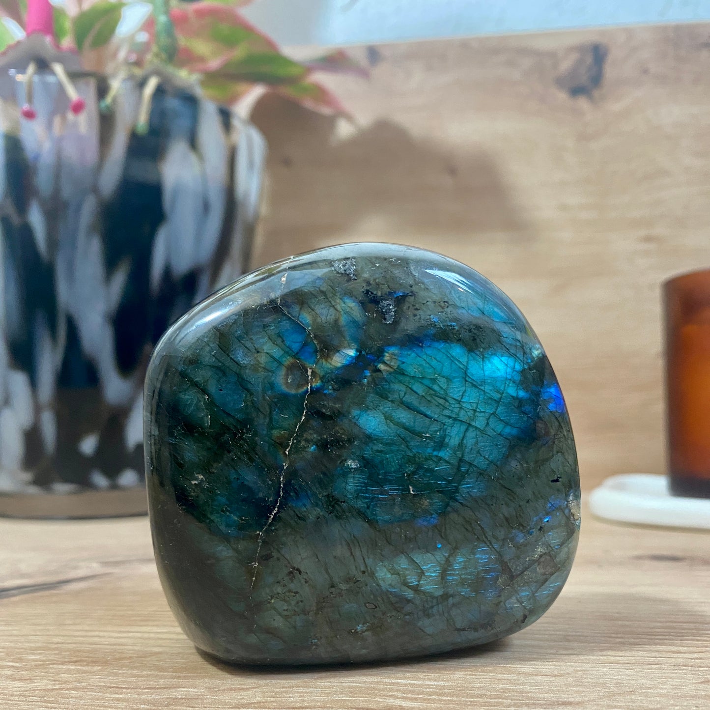 Forme Libre de Labradorite Polie - 388,40 grammes