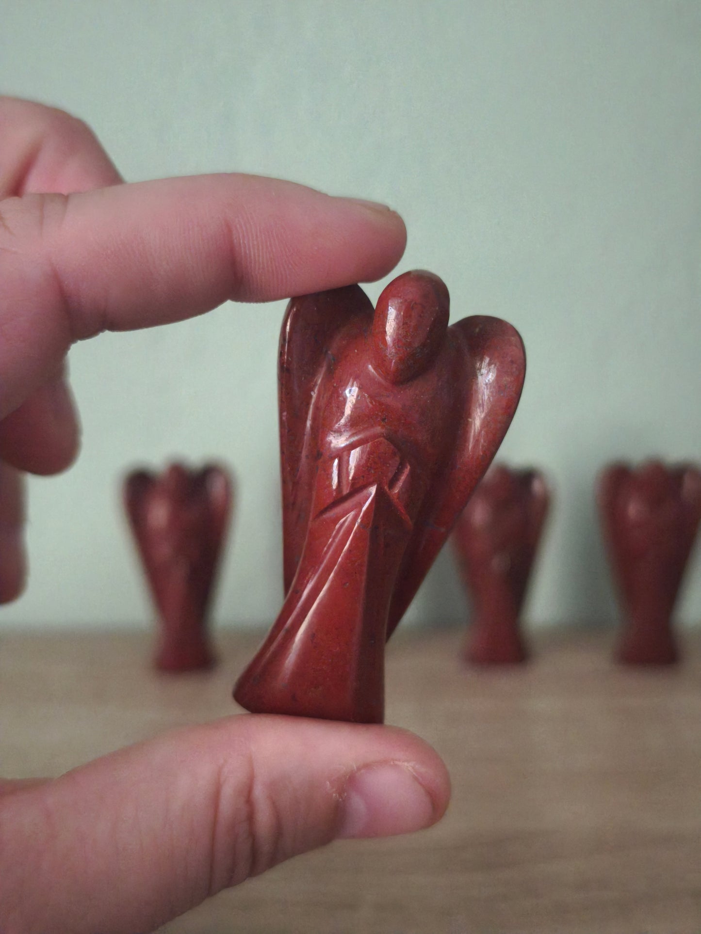 Ange en Jaspe Rouge - Ange Gardien d'Ancrage, Force Intérieure & Protection Divine